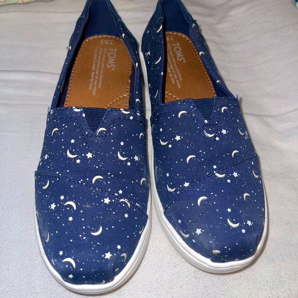 Glow in the dark Toms